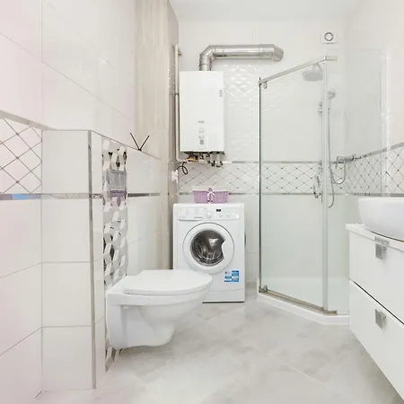 Apartment Komfortowy Z Tarasem Blisko Plazy Z Dodatkowymi Udogodnieniami W Pobierowie By Renters