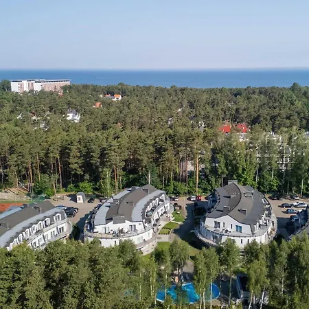 Komfortowy Z Tarasem Blisko Plazy Z Dodatkowymi Udogodnieniami W Pobierowie By Renters *